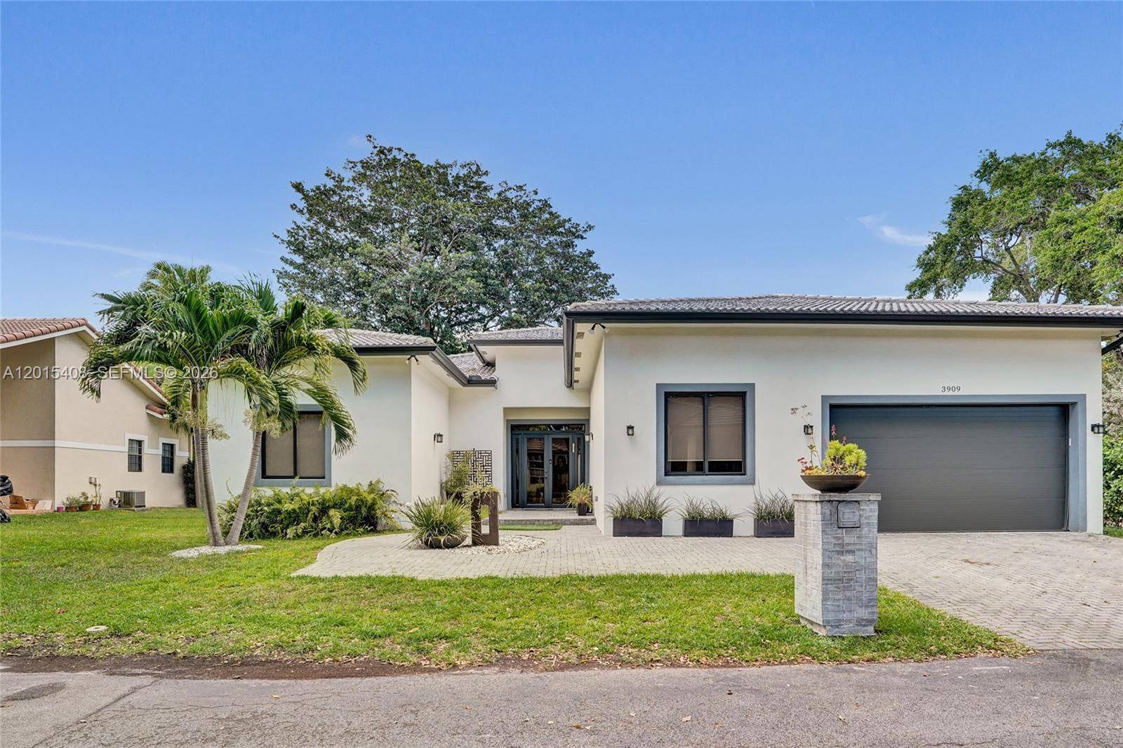 3909 SW 54th CtDania Beach - picture