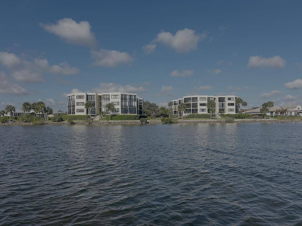 9612 RiversideSebastian - PELICAN POINTE OF SEBASTIA condo unit 203 - picture