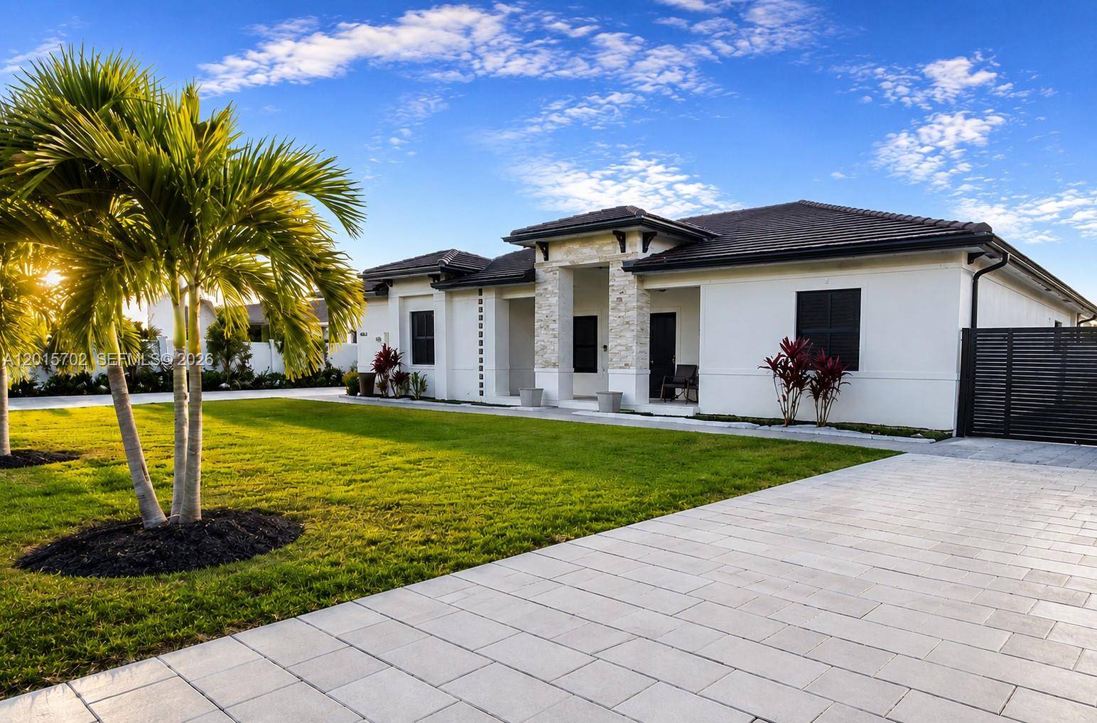 21480 SW 132nd CtMiami - picture