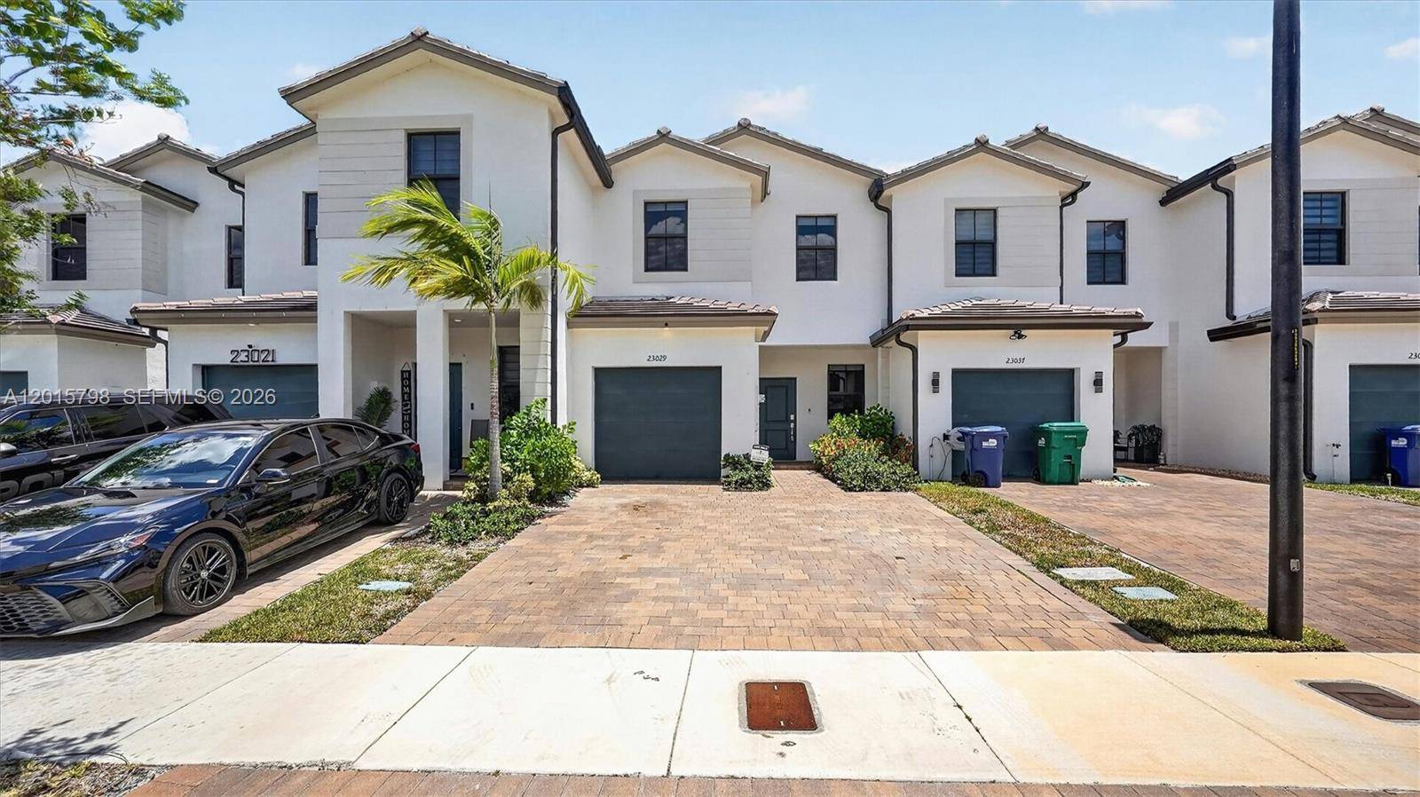 23029 SW 128th PlMiami - picture