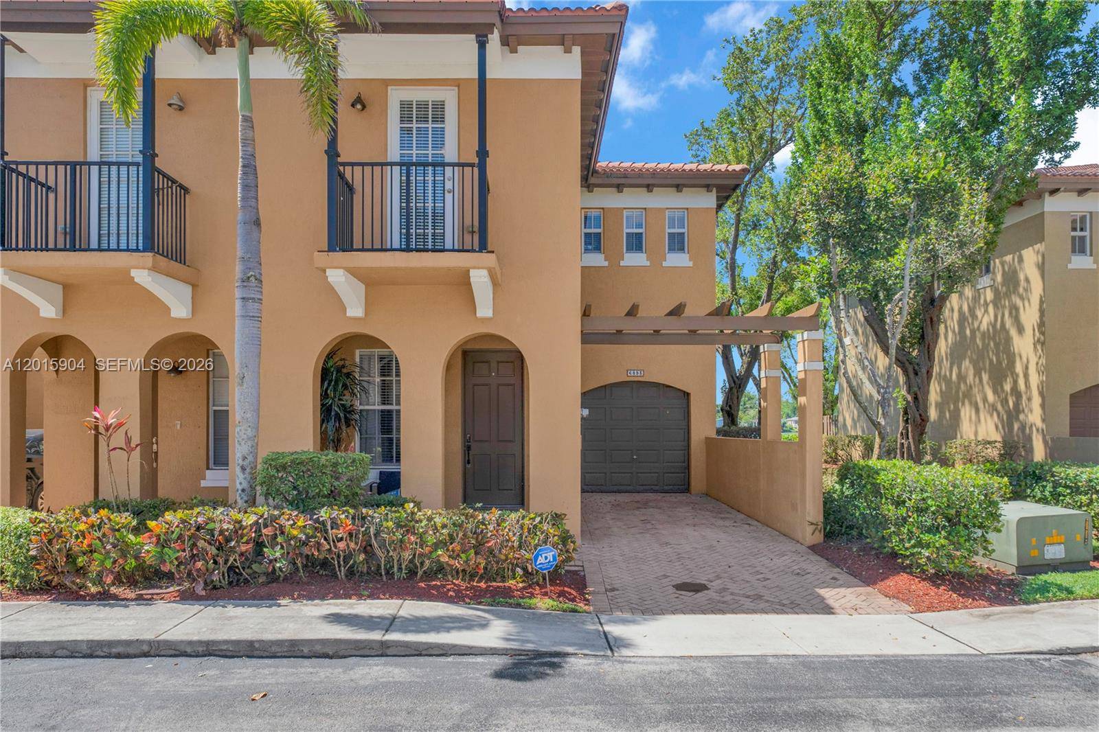 6893 Julia Gardens DrCoconut Creek - picture