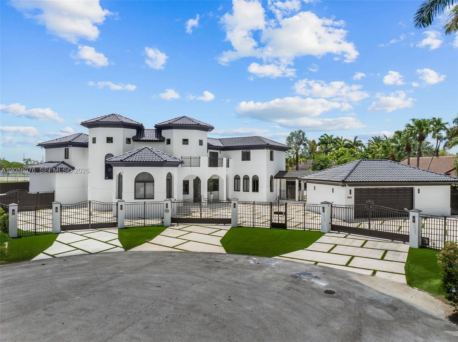 9881 SW 148th TerMiami - picture