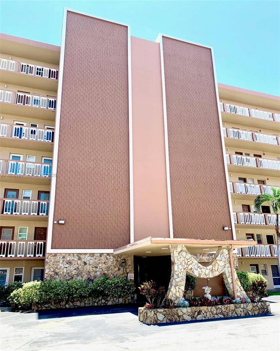 501 NE 14th AveHallandale Beach - Condo 5+ Stories,Condo condo unit 601 - picture
