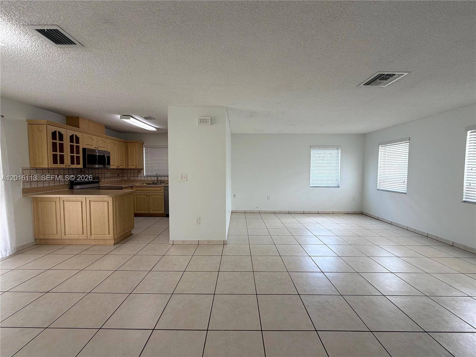 7993 SW 9th TerMiami - picture
