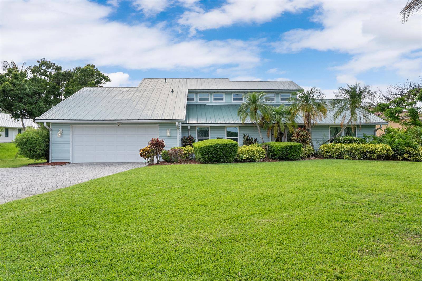 2415 NW CoveStuart - picture