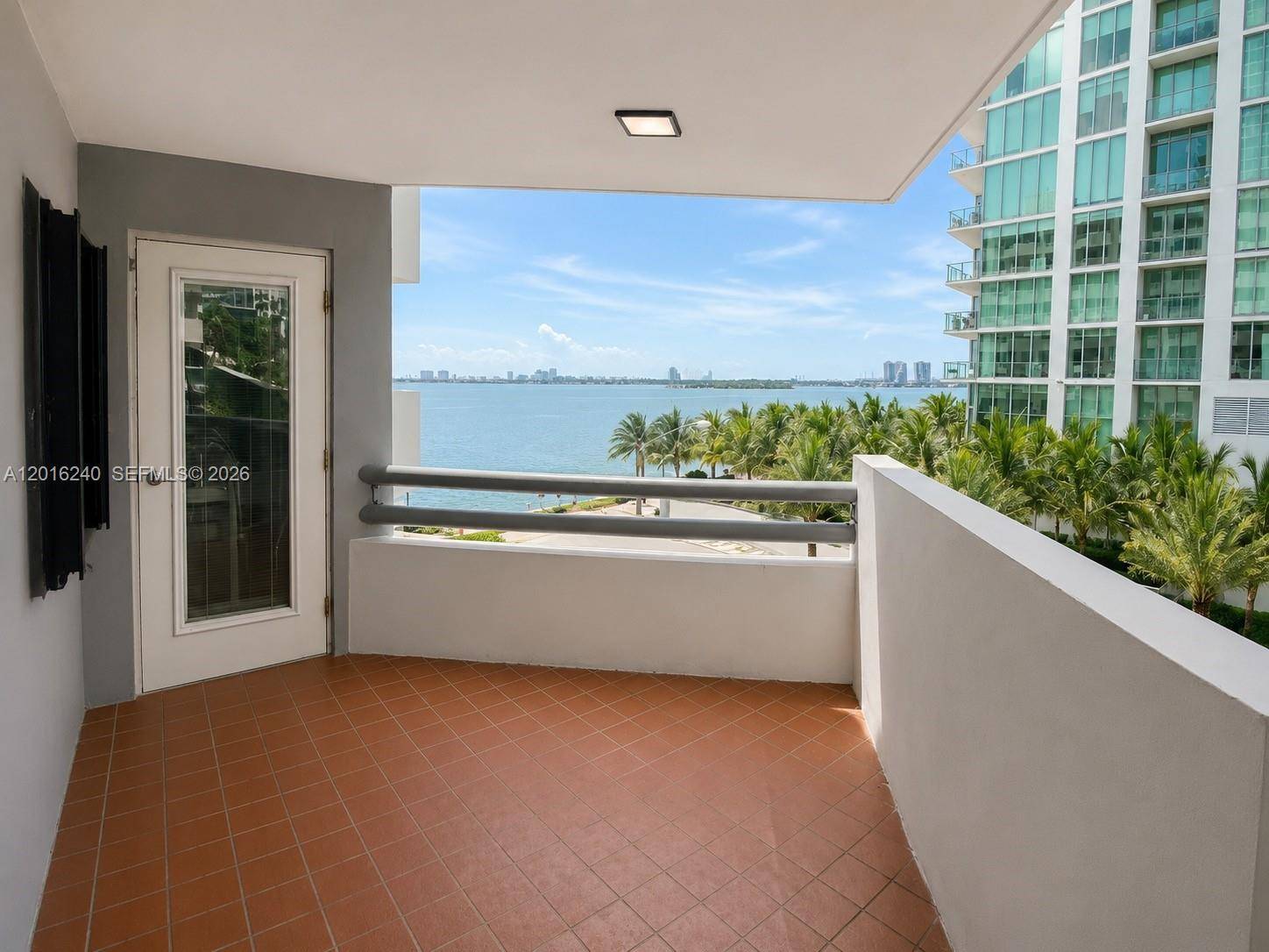 555 NE 30th StMiami - Condo/Co-Op/Annual,Condo condo unit 404 - picture