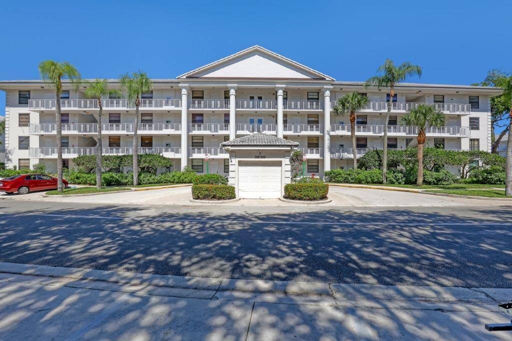 3650 WhitehallWest Palm Beach - WHITEHALL CONDO OF THE LAN,WHITEHALL CONDO condo unit 201 - picture
