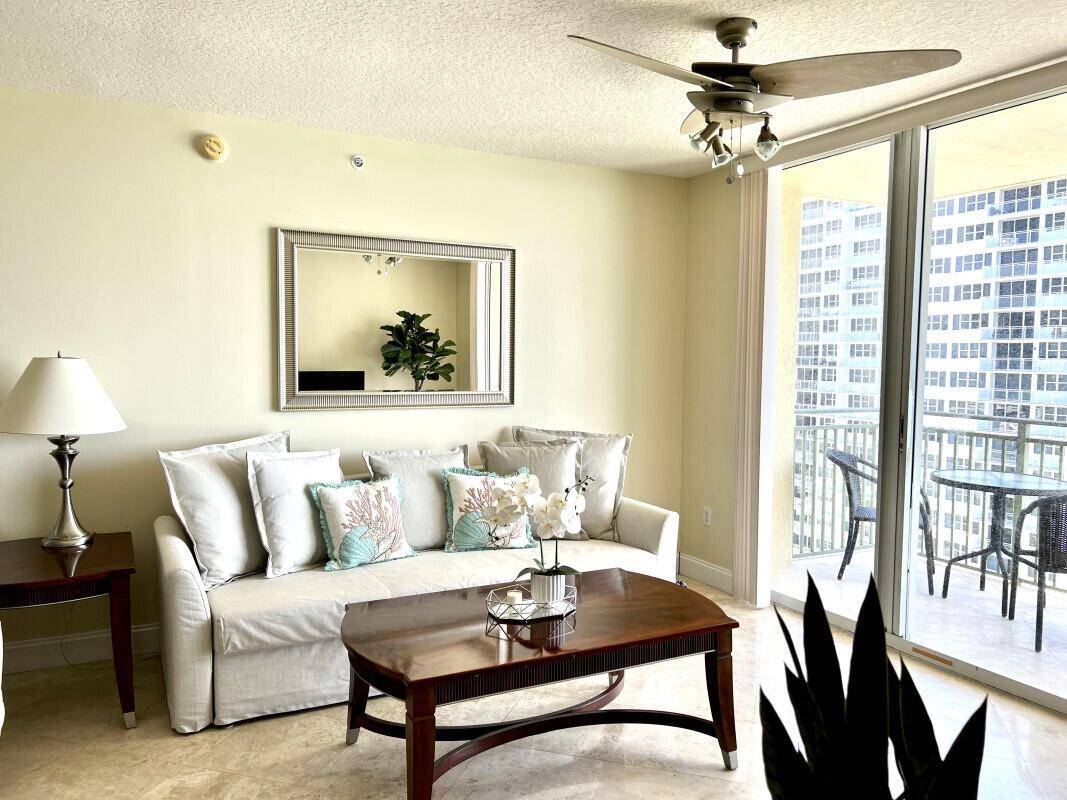 2080 S OceanHallandale Beach - Condo condo unit 1608 - picture