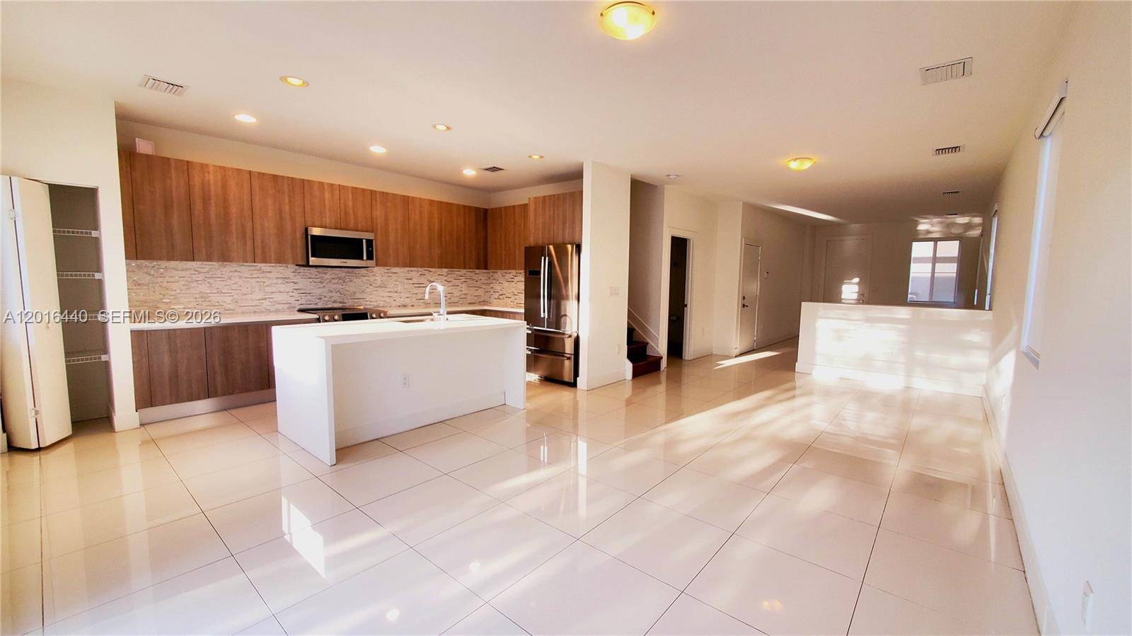 7210 NW 103rd PathDoral - picture