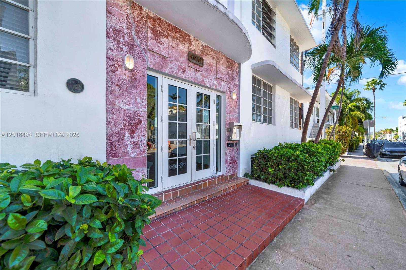 610 8th StMiami Beach - ART DECO CONDO condo unit 102 - picture