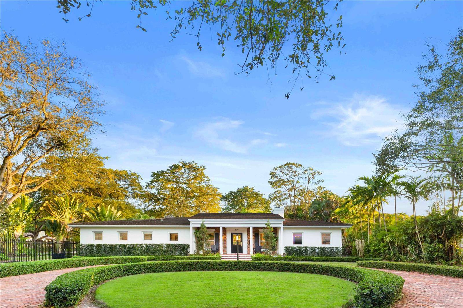 600 San Lorenzo AveCoral Gables - picture