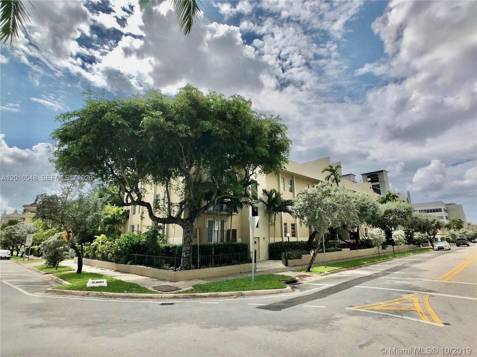 110 Salamanca AveCoral Gables - Condo/Co-Op/Annual,Condo condo unit PH - picture