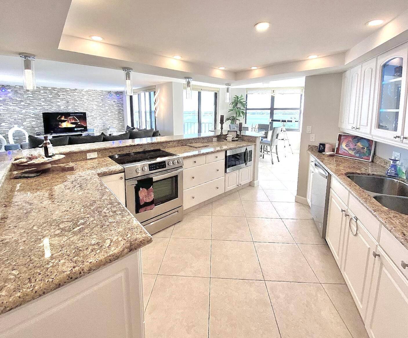 5420 N OceanSinger Island - CONNEMARA CONDO,Connemara condo unit 906 - picture