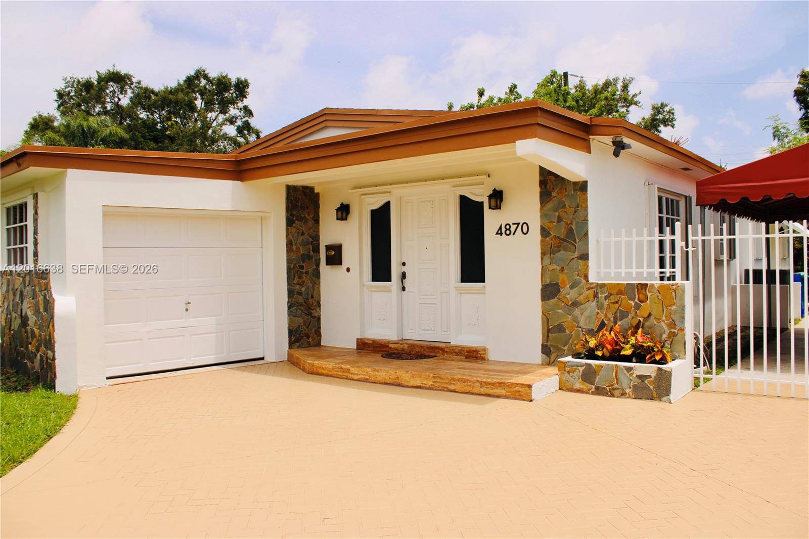 4870 SW 6th StMiami - picture