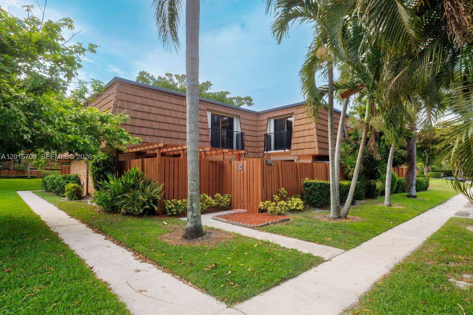 9126 SW 20th PlDavie - Townhouse Fee Simple,Townhouse condo unit C - picture