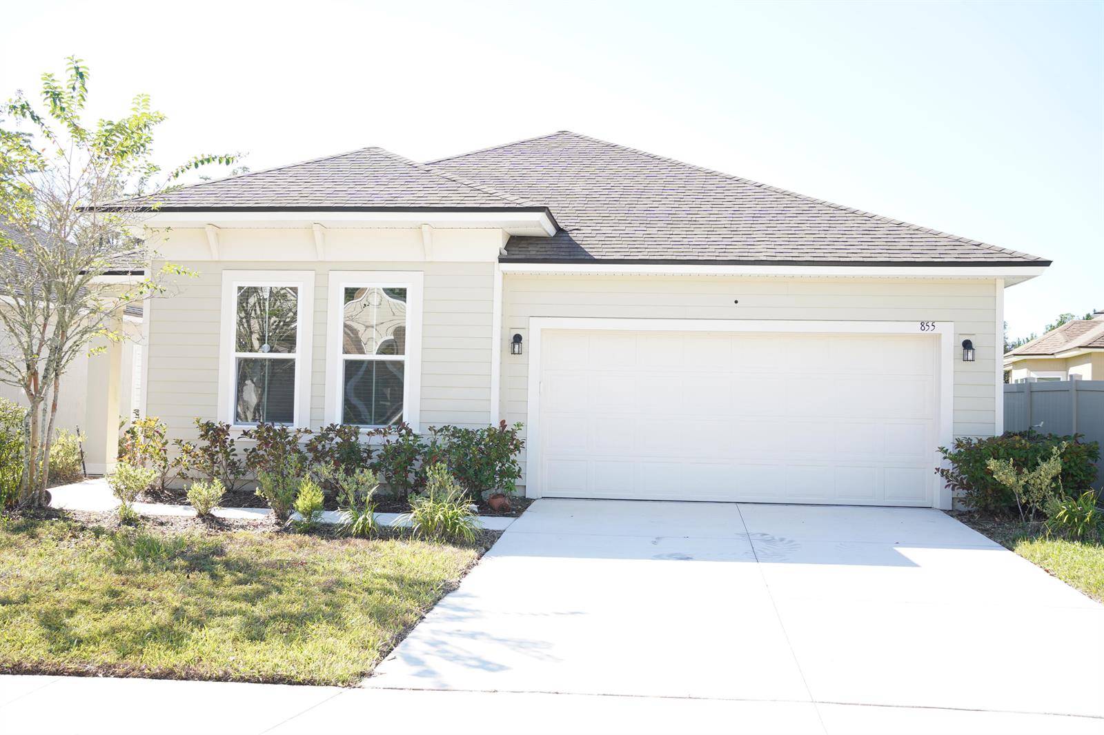 855 Sycamore - picture
