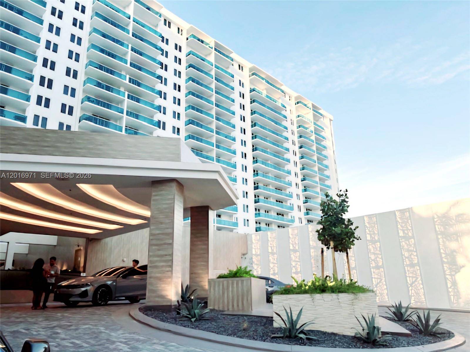 2301 Collins AveMiami Beach - Apartments-Annual,Condo condo unit 528 - picture