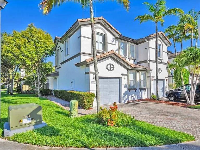 7772 NW 114th PlDoral - picture