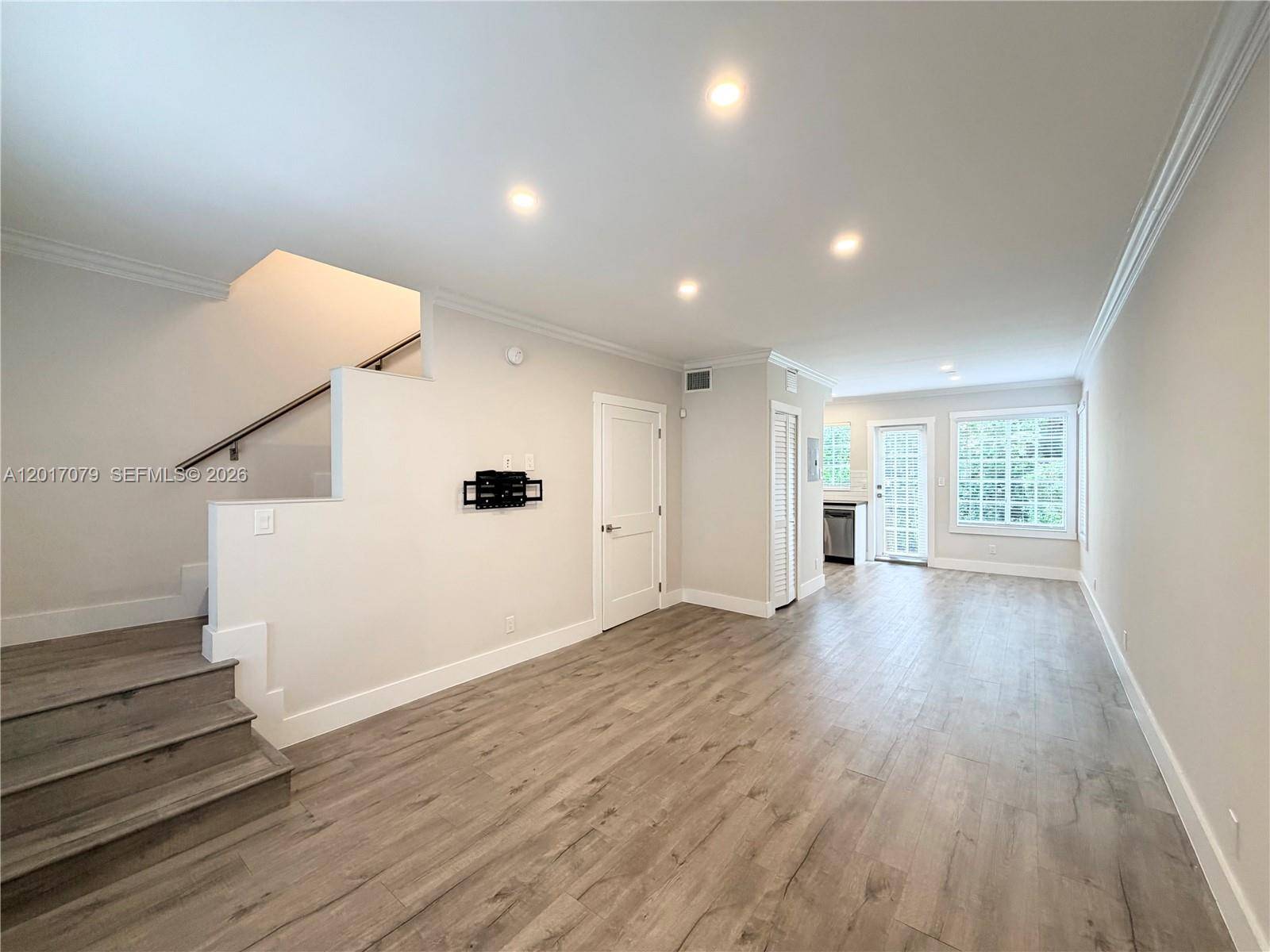 21 Madeira AveCoral Gables - Townhouse/Villa-Annual,Townhouse condo unit 17 - picture
