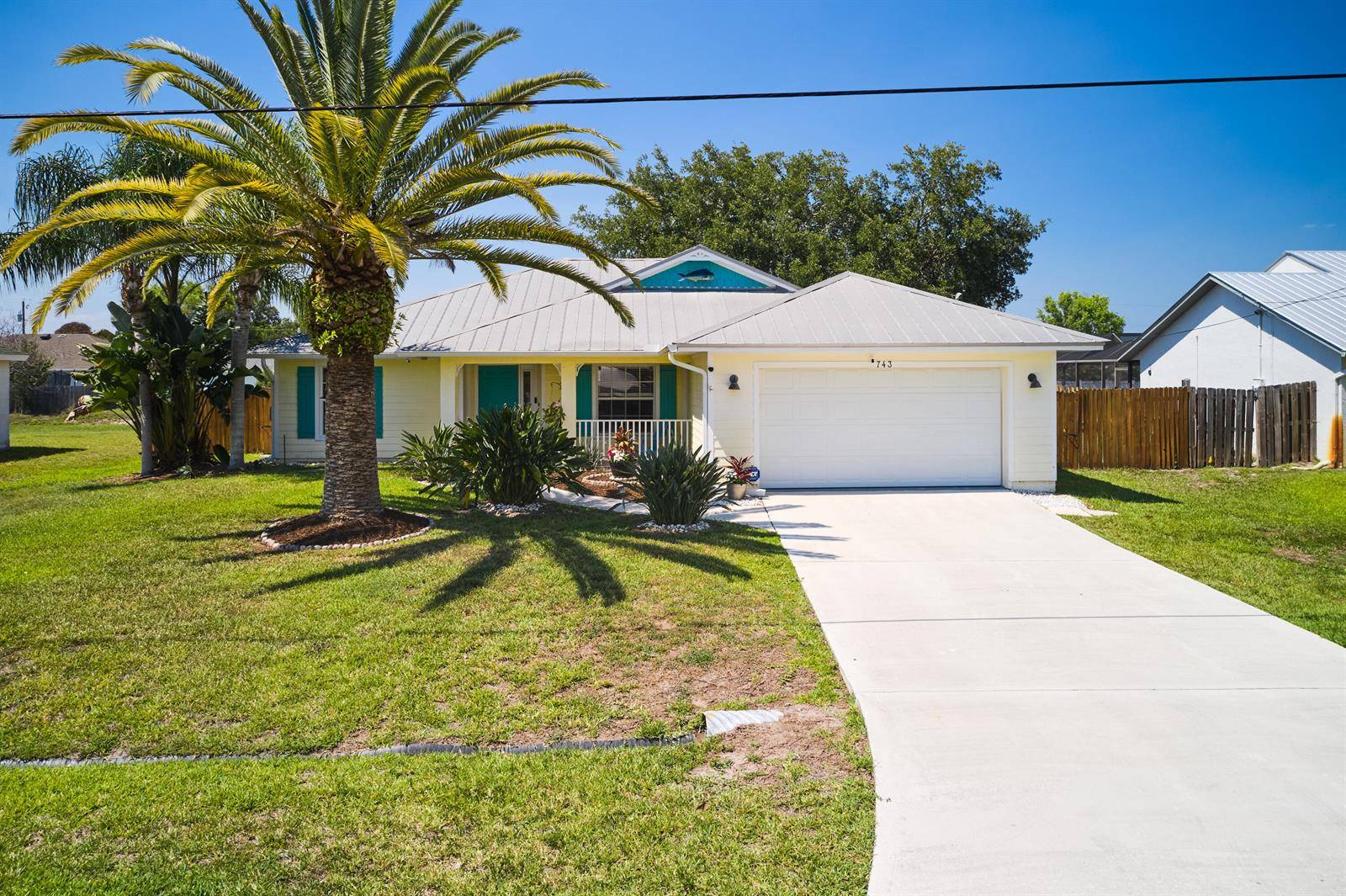 743 SW MccoyPort St. Lucie - picture