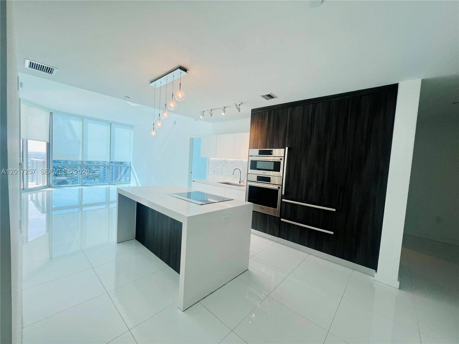 851 NE 1st AvMiami - Condo 5+ Stories,Condo condo unit 2808 - picture