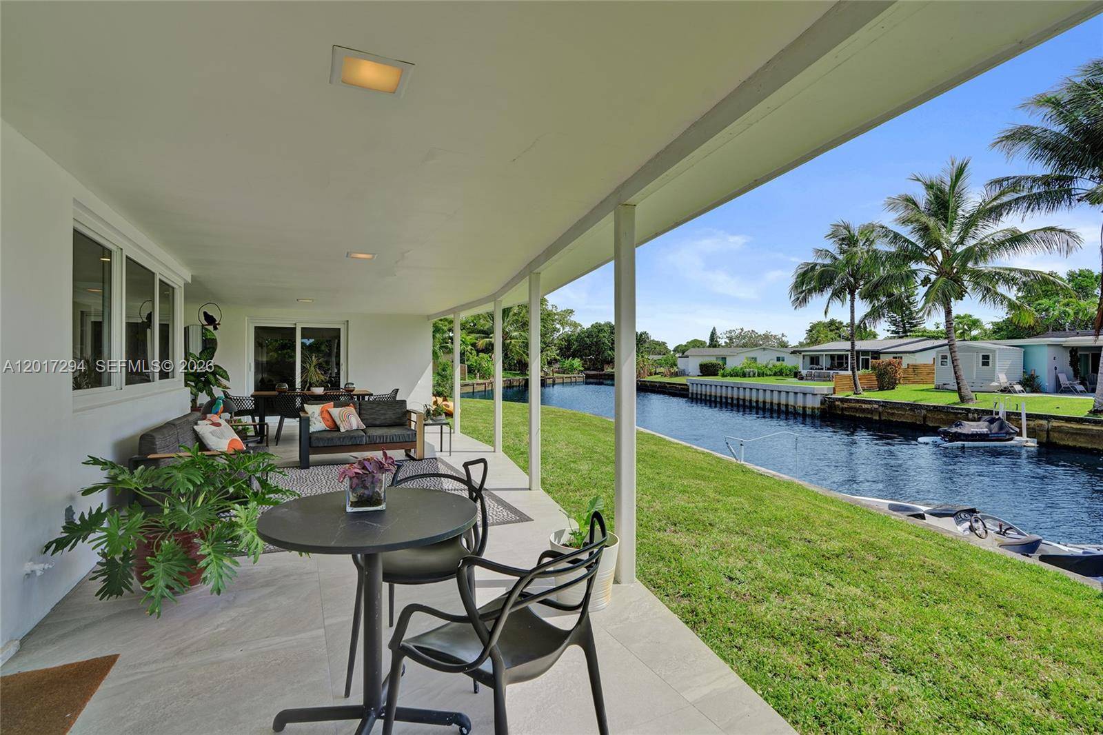 1821 NW 33rd CtOakland Park - picture