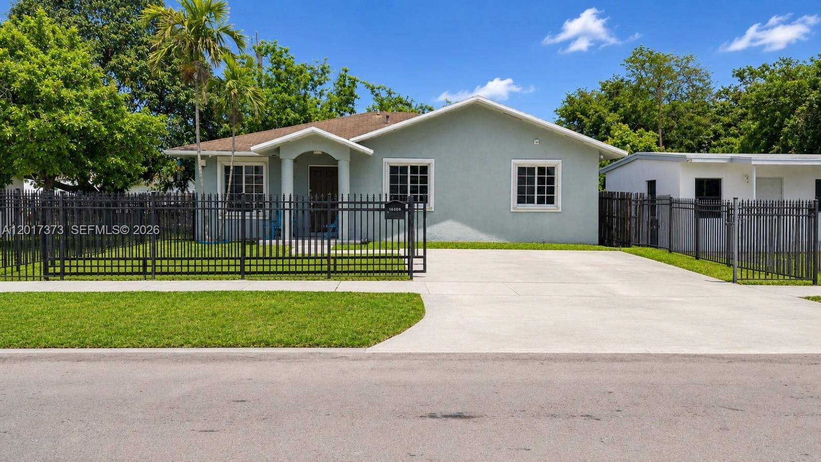 16009 NW 27th AveMiami Gardens - picture