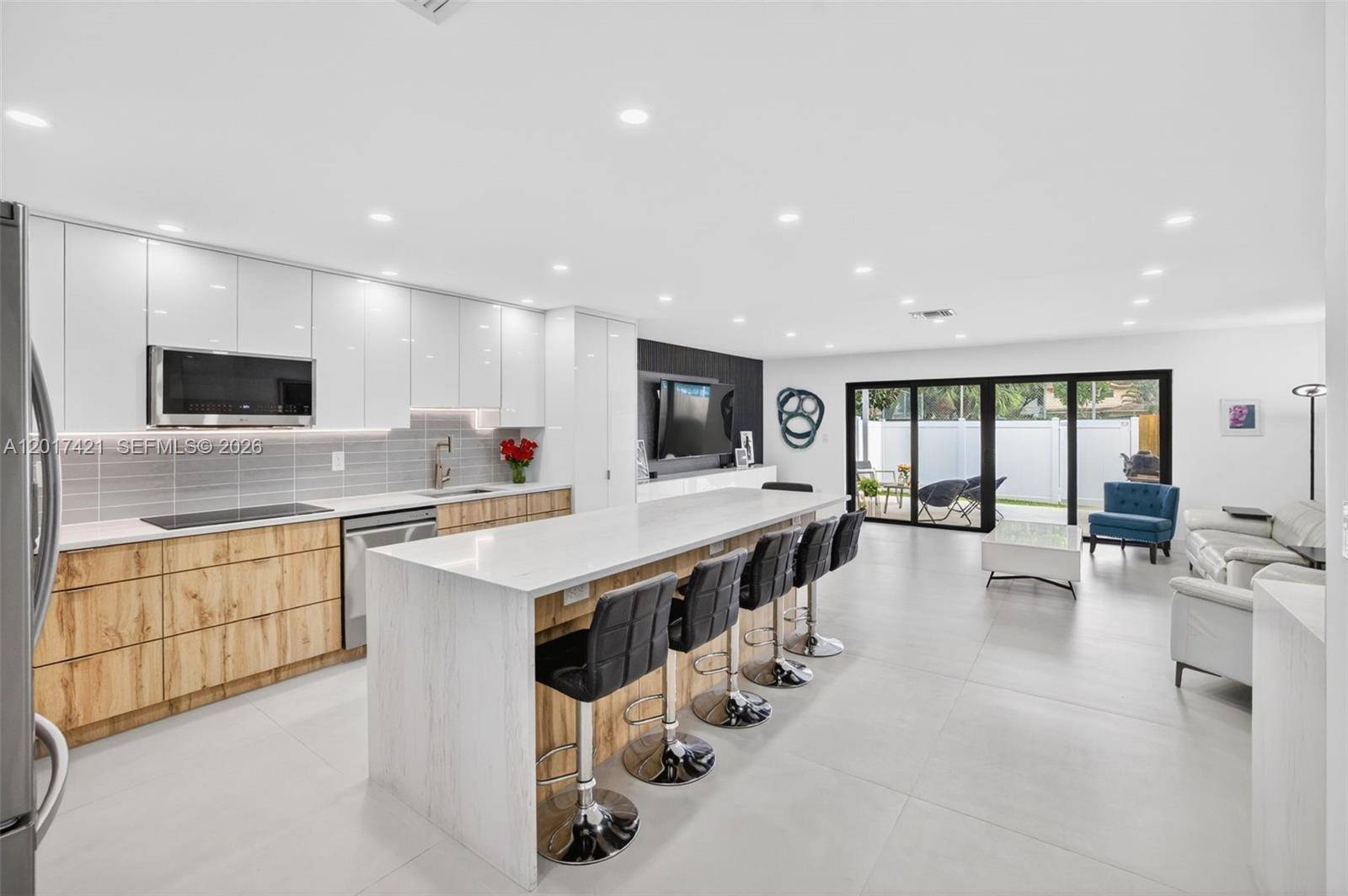 3848 Atlanta StHollywood - picture