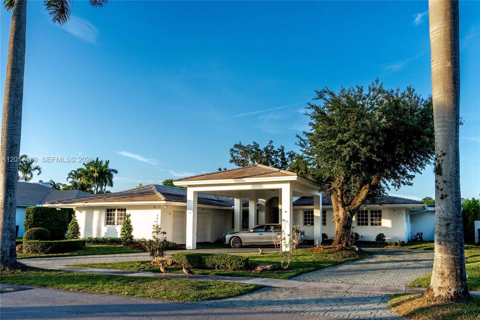 15761 Turnberry DrMiami Lakes - picture