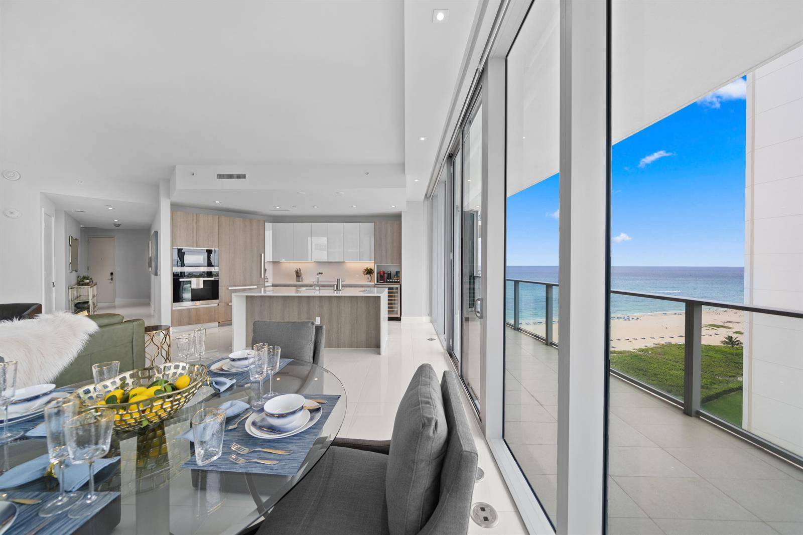 3100 N OceanSinger Island - AMRIT OCEAN RESORT CONDO condo unit H-1608 - picture
