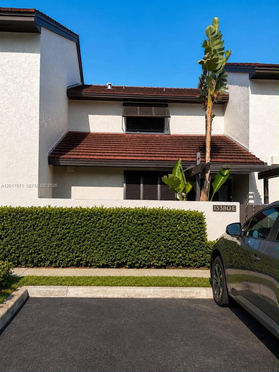 13380 SW 91st TerMiami - Townhouse condo unit E - picture