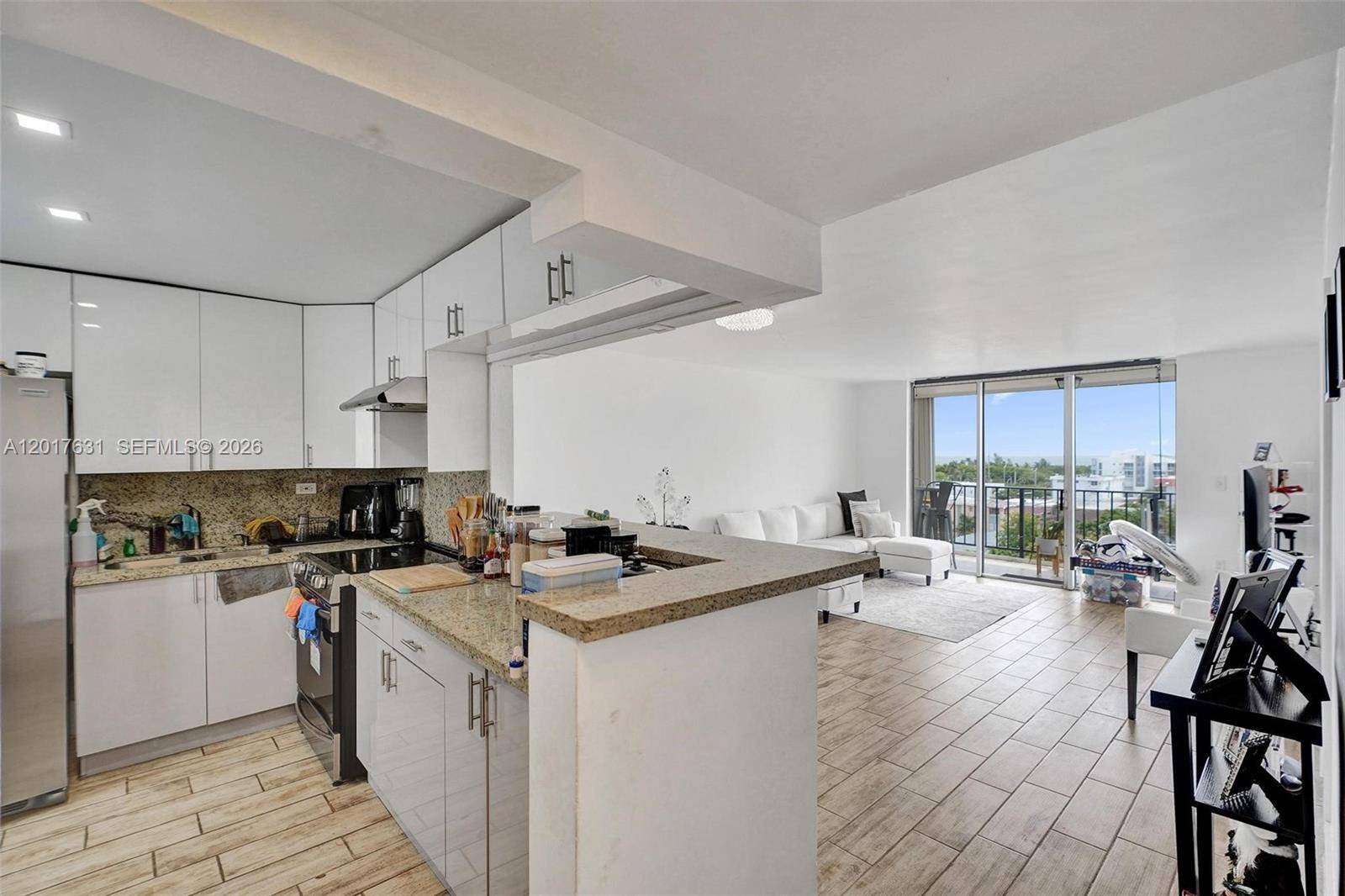 7850 Byron AveMiami Beach - Condo 5+ Stories,Condo condo unit 702 - picture