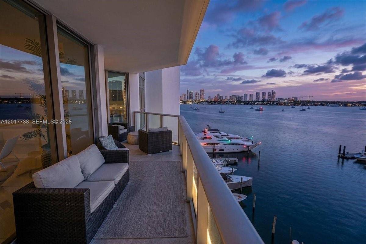 17301 Biscayne BlvdNorth Miami Beach - Condo 5+ Stories,Condo condo unit 605 - picture