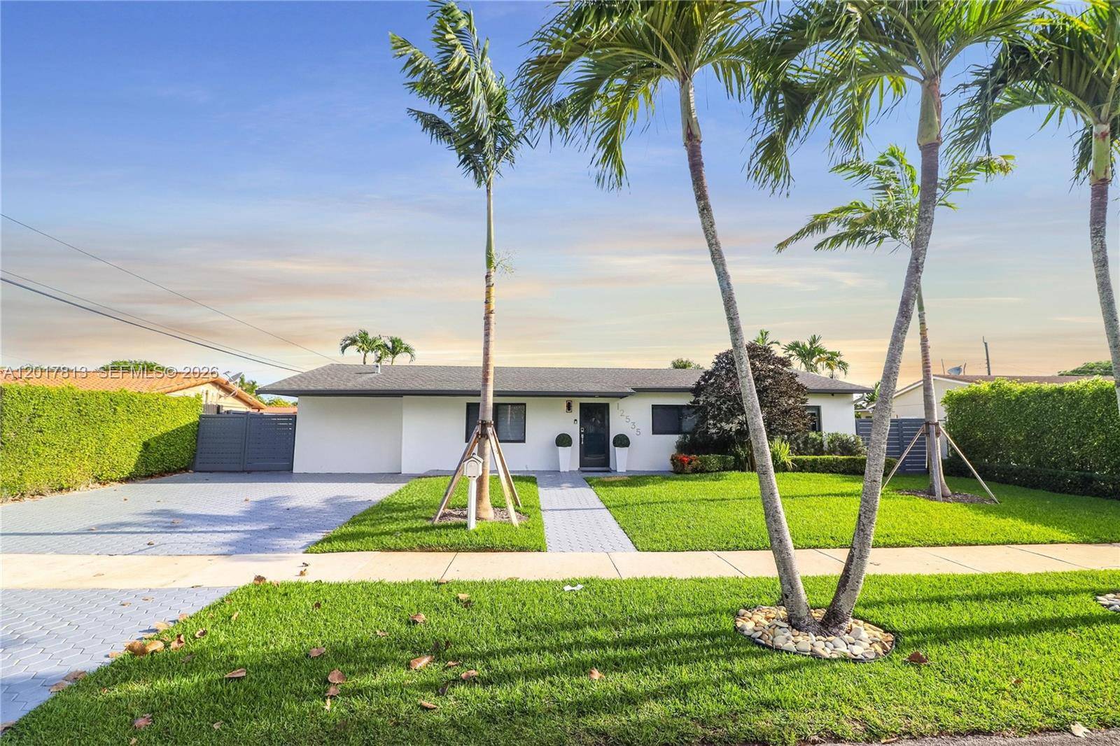 12535 SW 31st TerMiami - picture