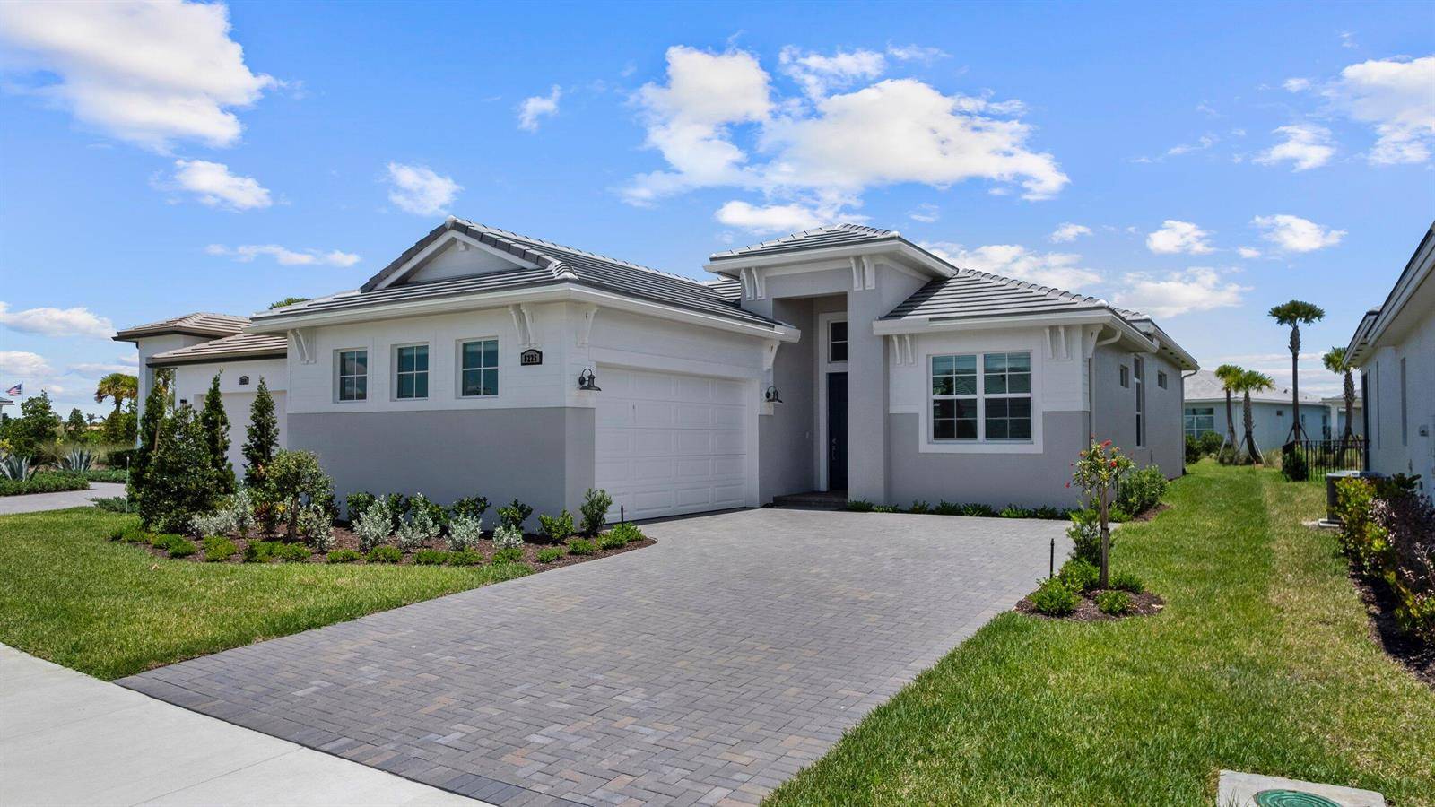 8225 SW ValsovanoPort St. Lucie - picture