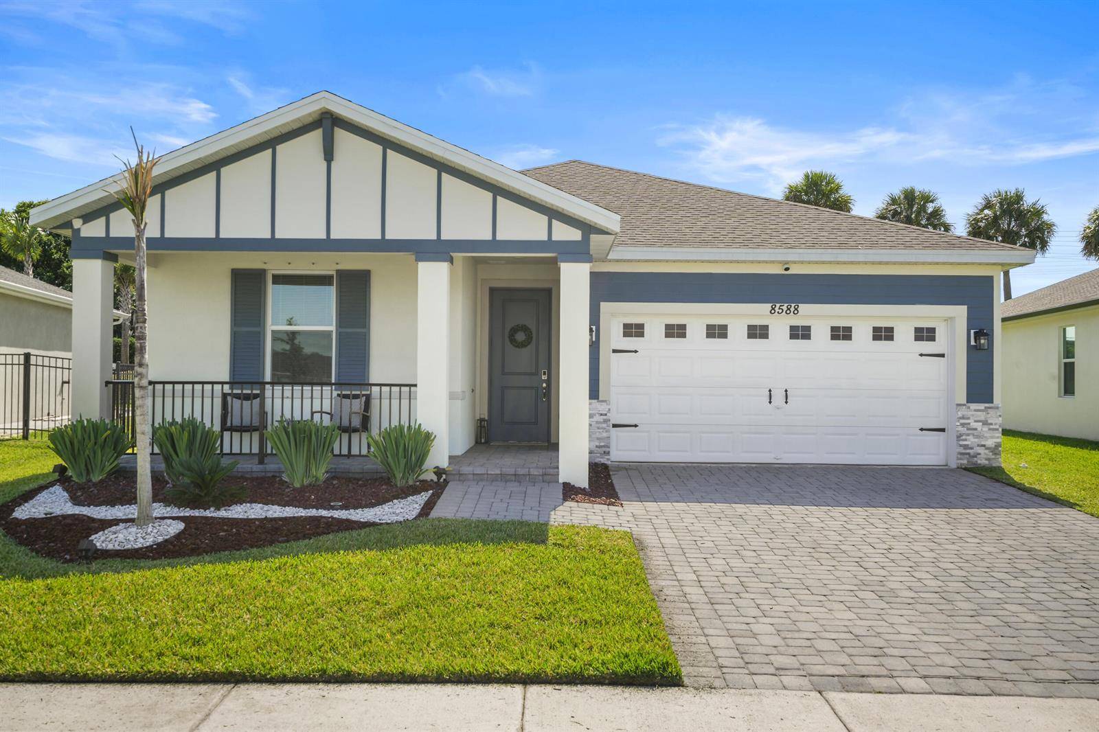 8588 DahliaPort St. Lucie - picture