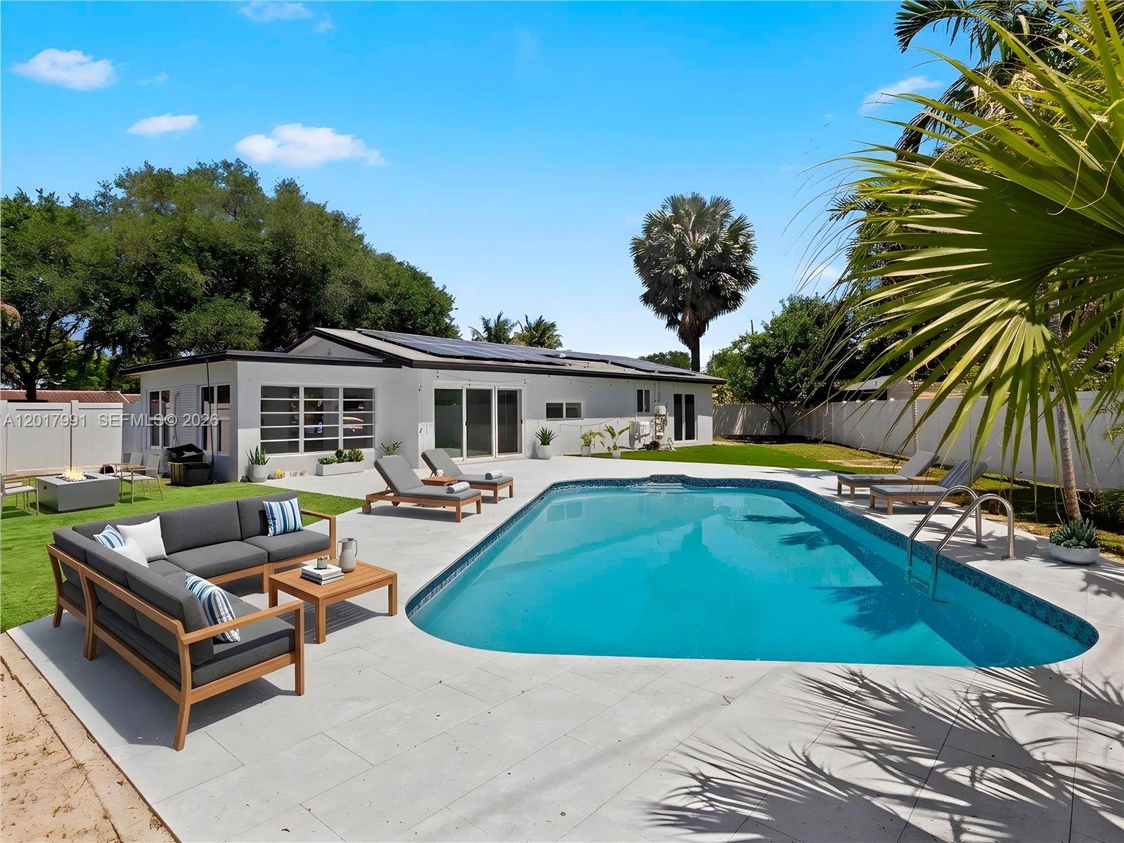 421 S 56th TerHollywood - picture