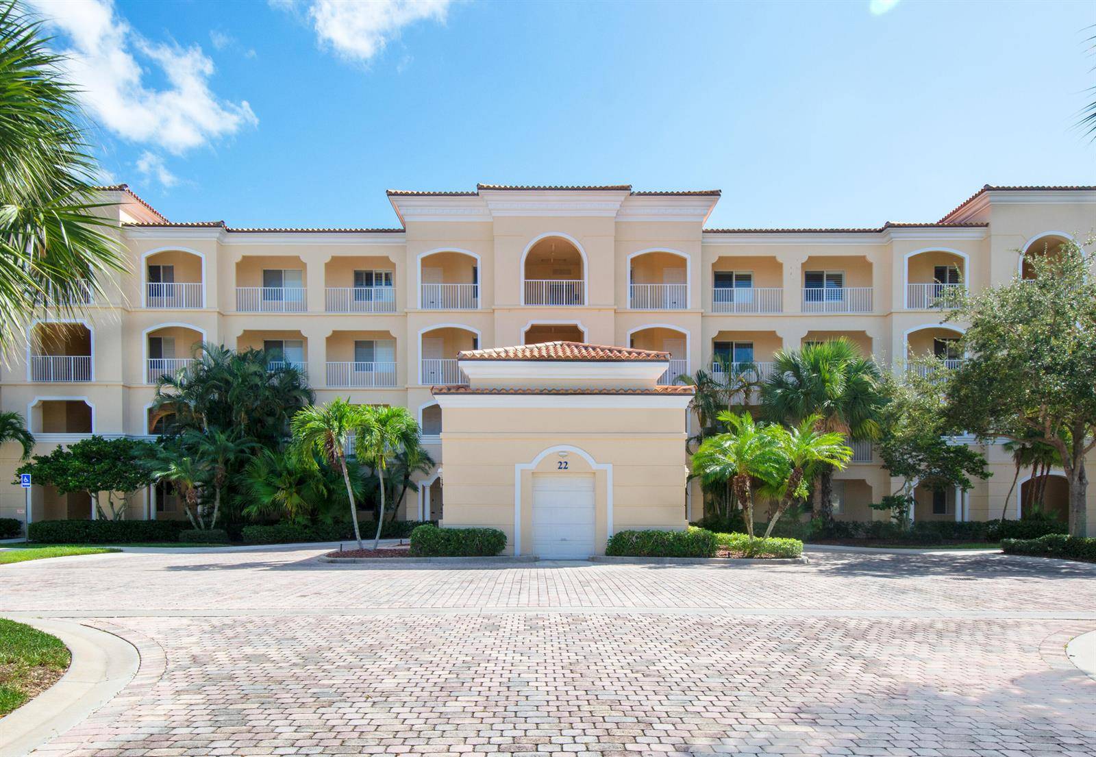 22 Harbour IsleFort Pierce - Condo condo unit 204 - picture