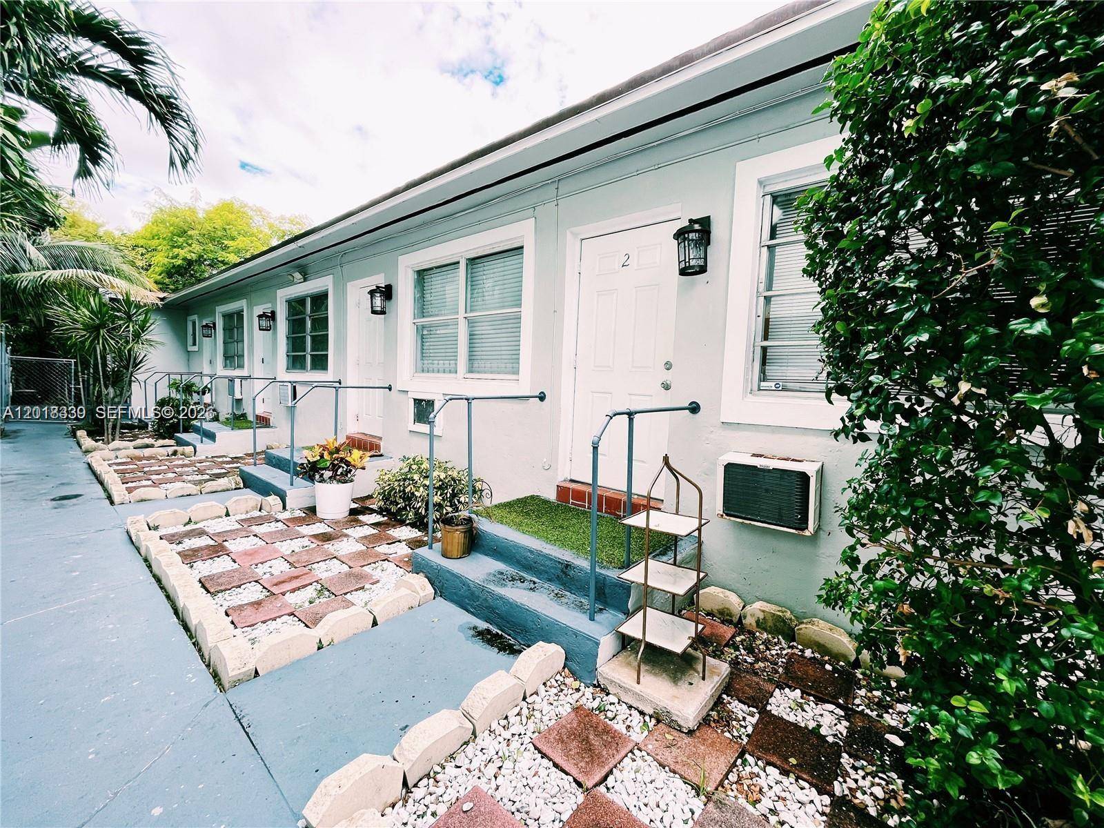 7630 Byron AveMiami Beach - picture