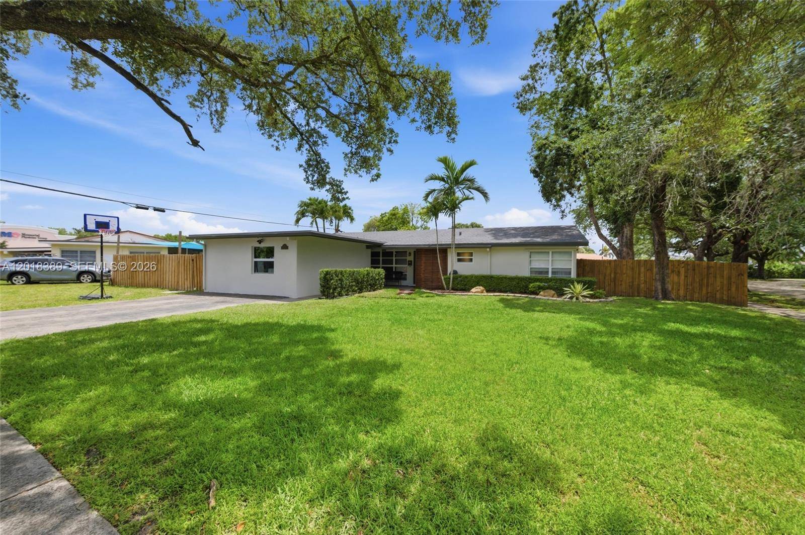 109 S 57th AveHollywood - picture