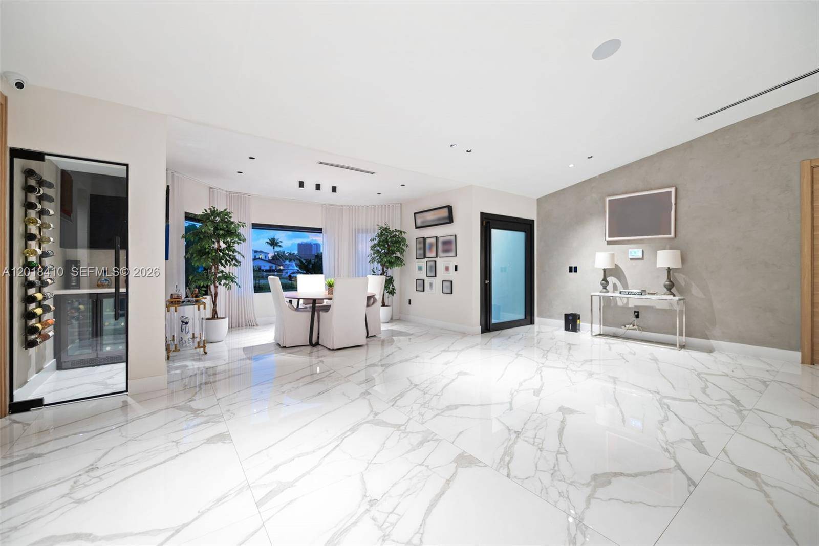 16431 NE 34th AveNorth Miami Beach - picture