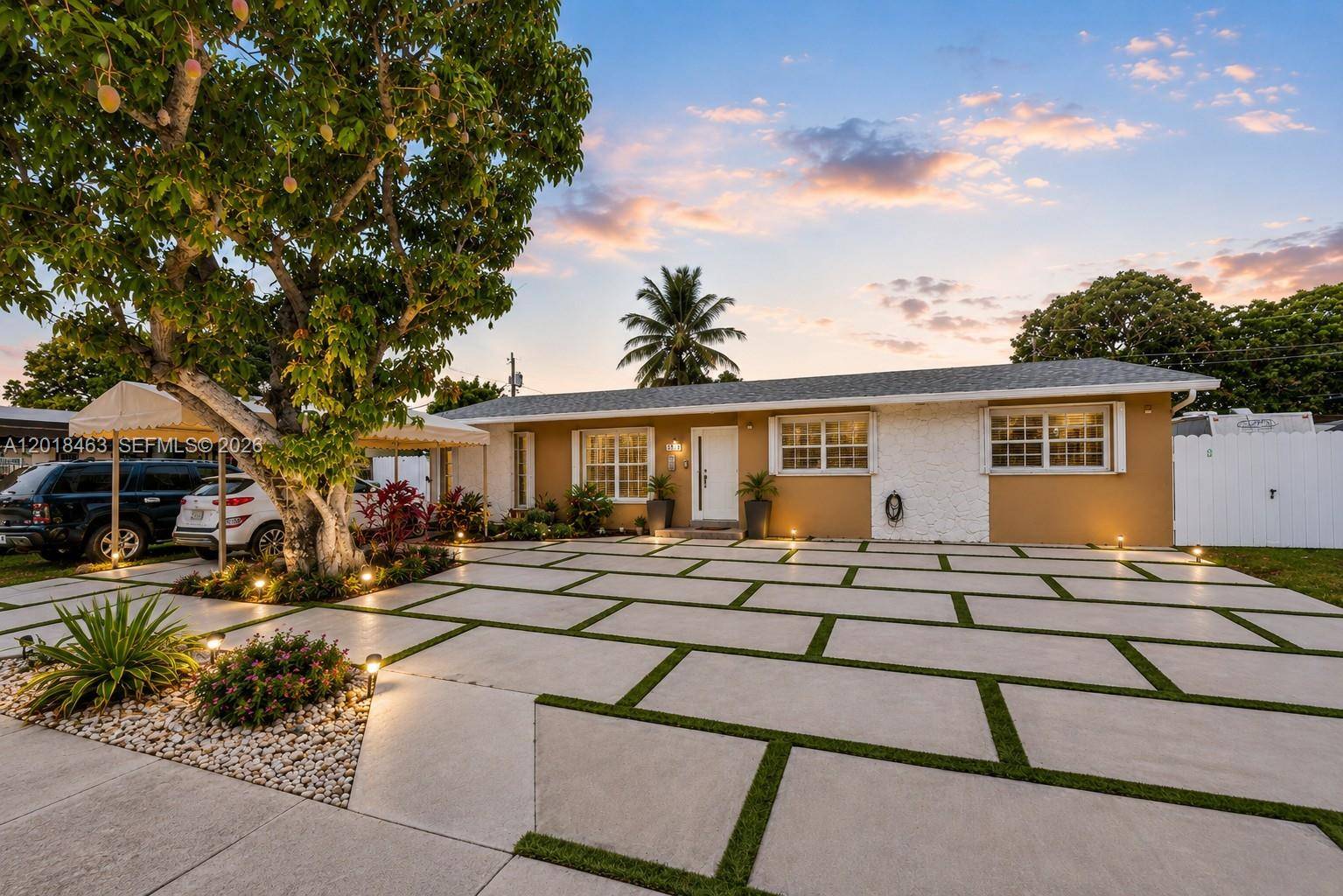 15725 SW 102nd PlMiami - picture