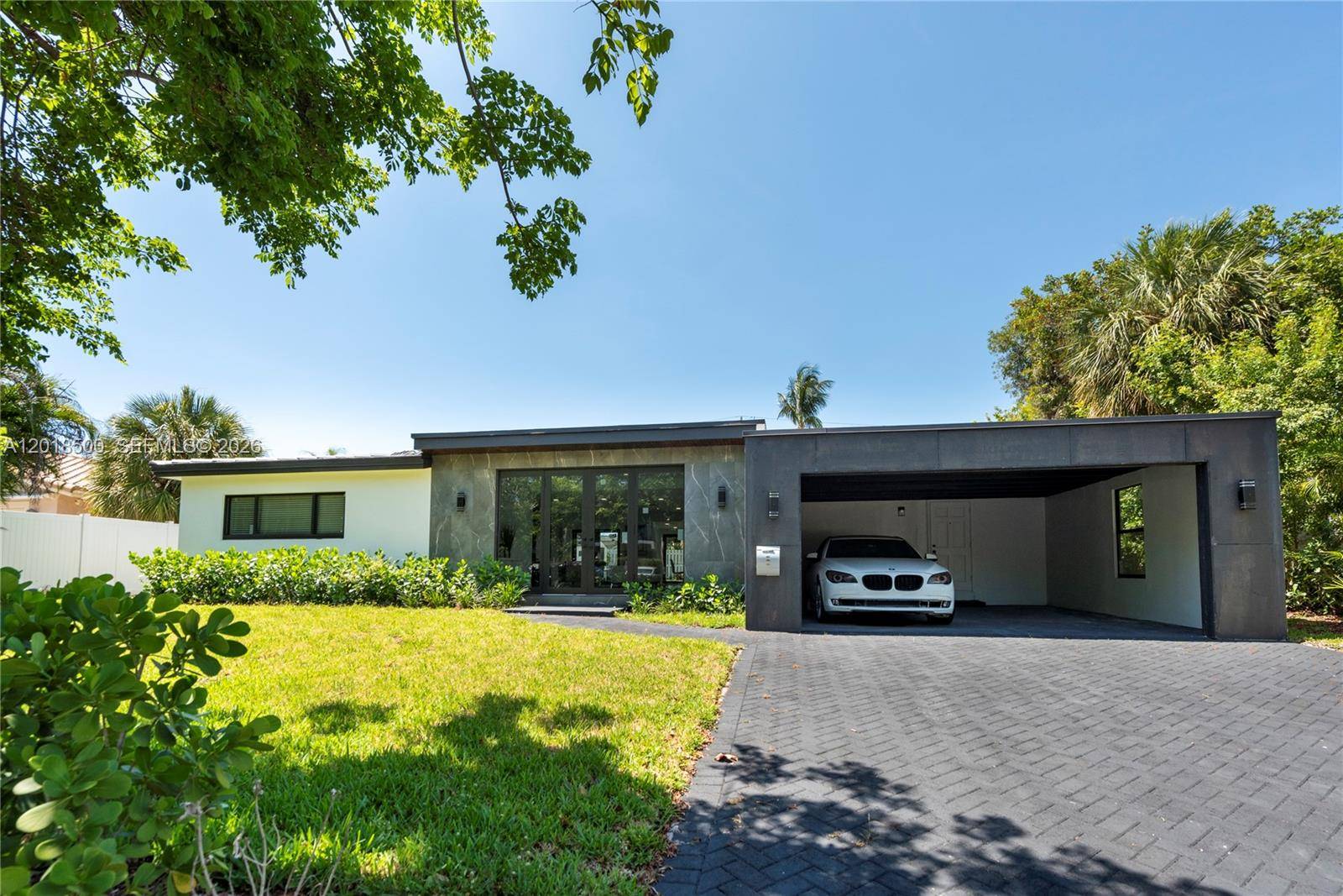 2308 SE 18 StFort Lauderdale - picture