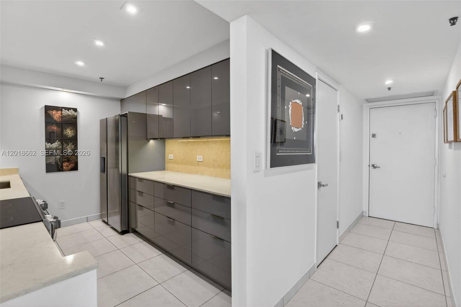 20505 E Country Club DrAventura - WATERVIEW CONDO condo unit 1431 - picture
