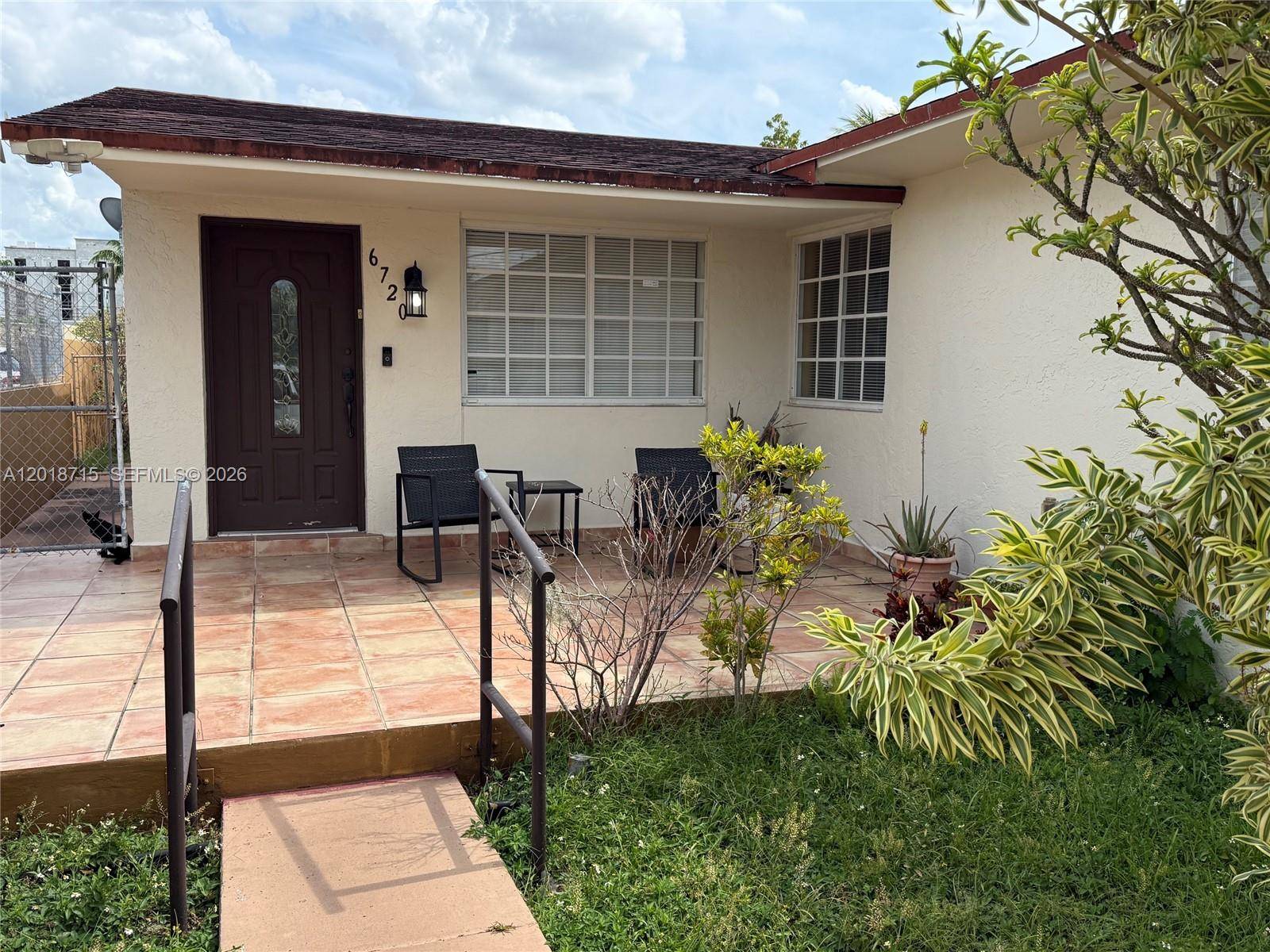 6720 SW 21st StMiami - Duplex/Tri/Quad-Annual,Multi Family condo unit 1 - picture