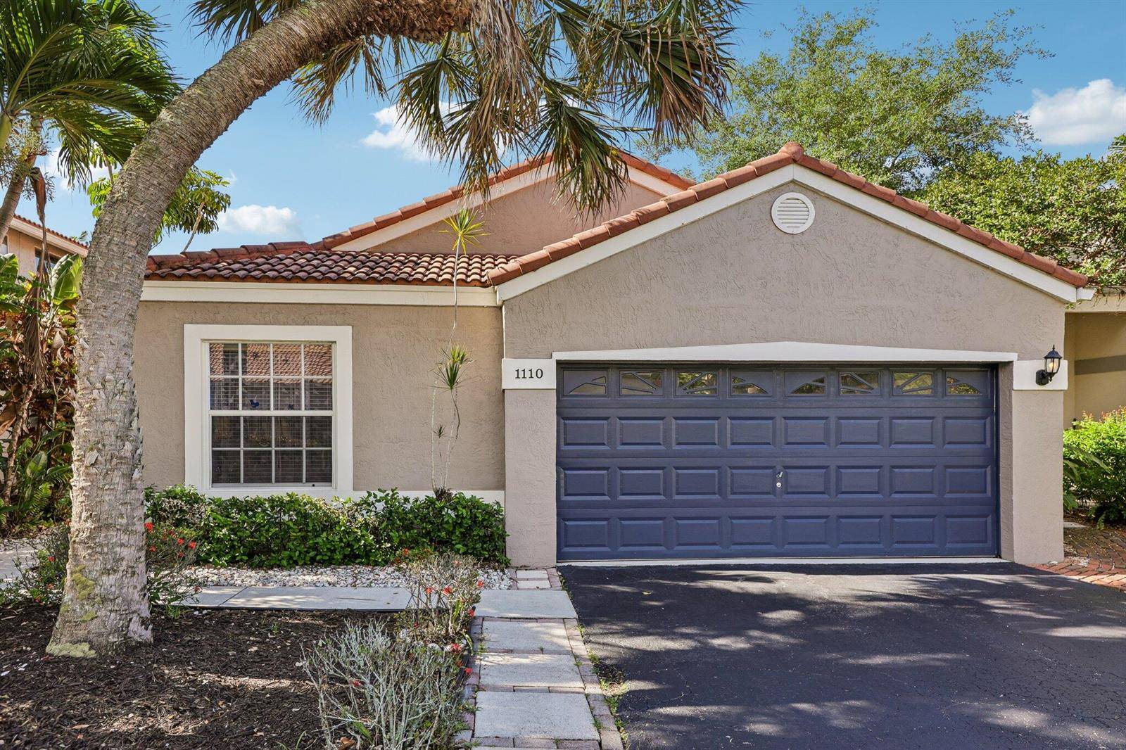 1110 NW 105thPlantation - picture