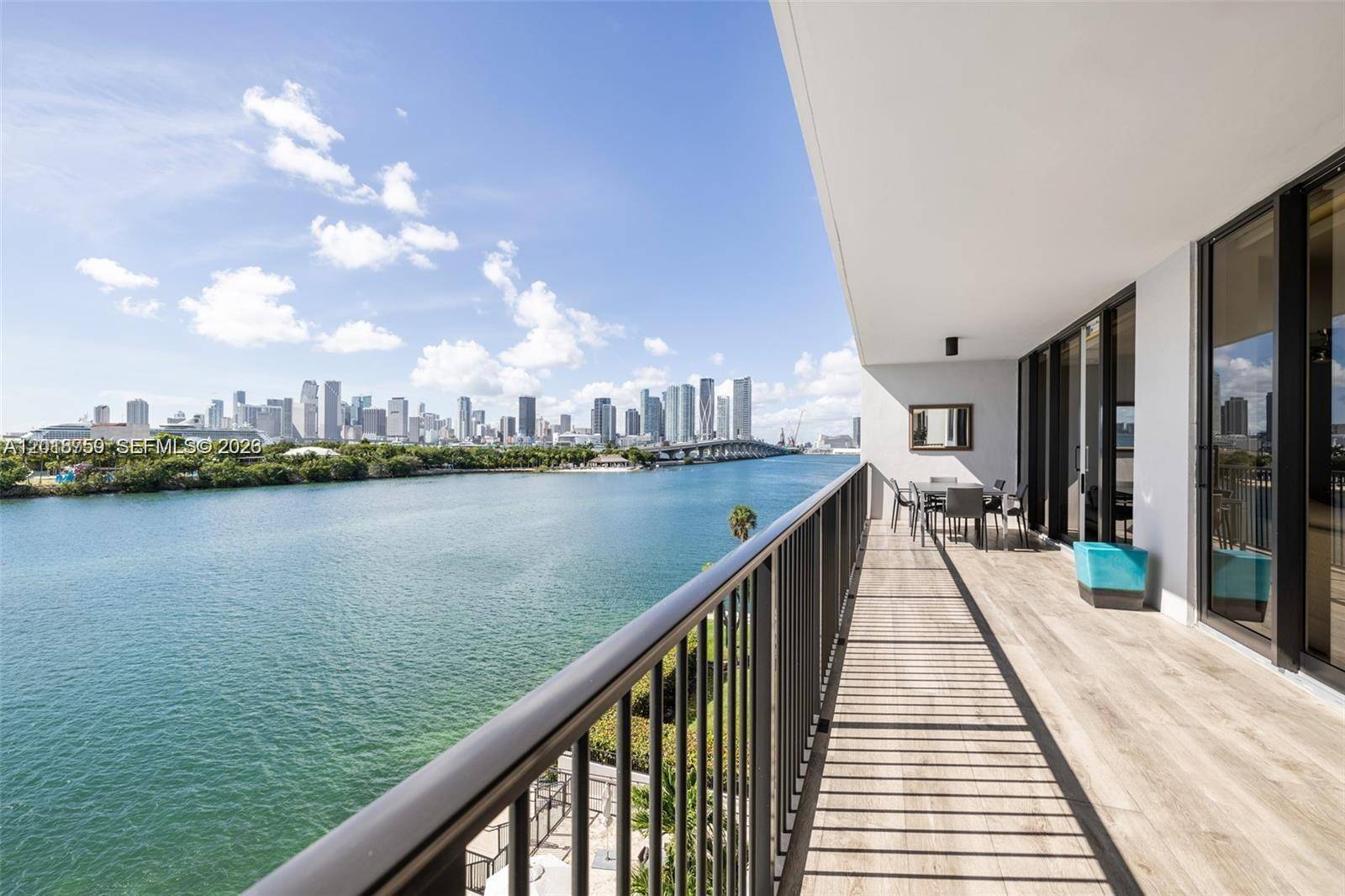 1000 Venetian WayMiami - ONE THOUSAND VENETIAN WAY condo unit 502 - picture