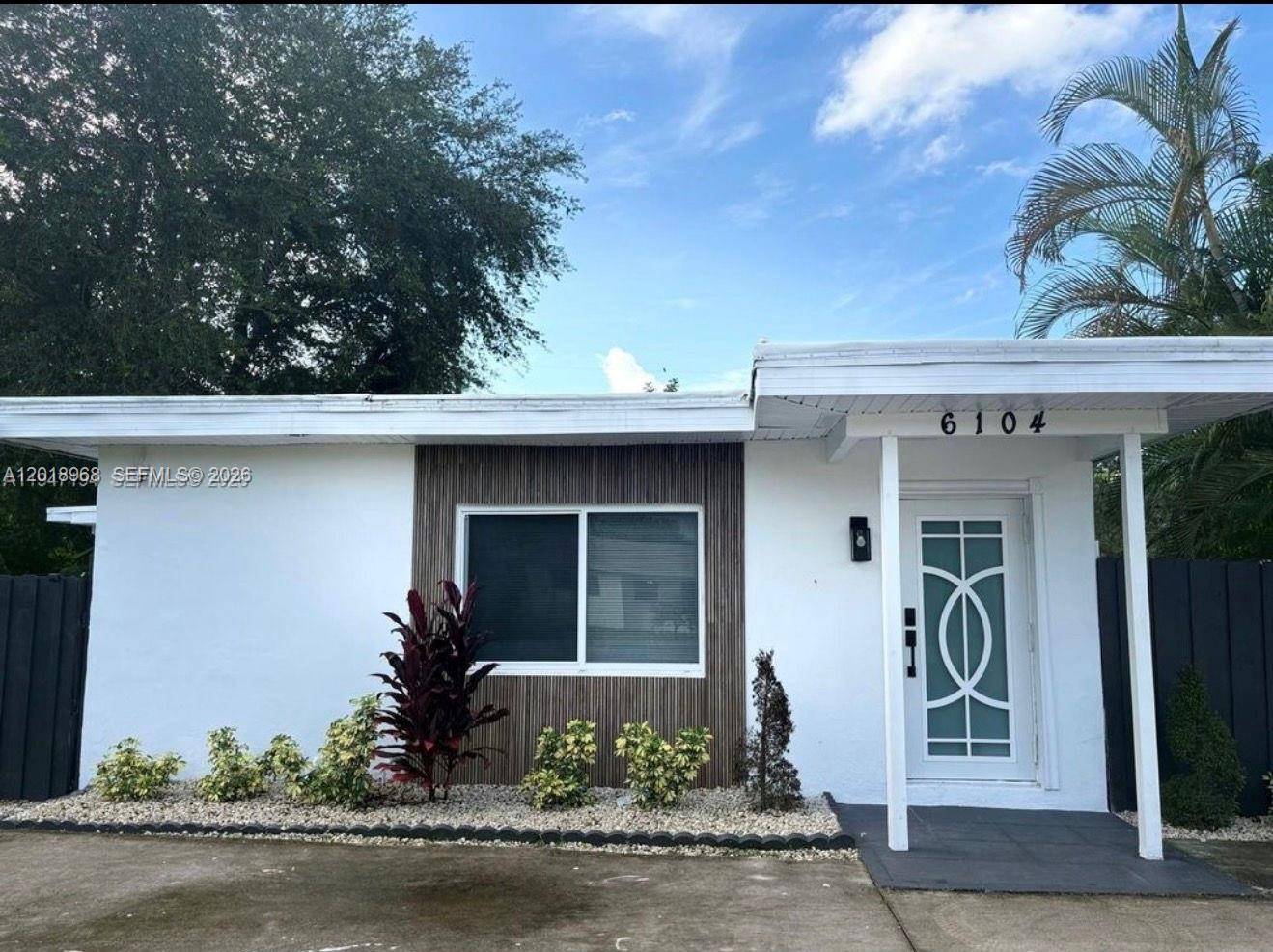 6104 SW 33rd StMiramar - picture