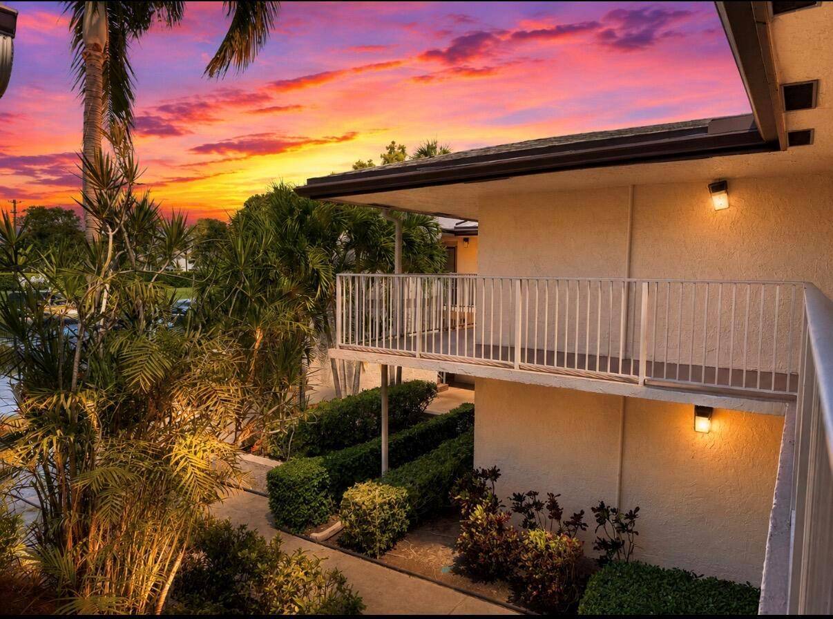 8765 AzaleaTamarac - CYPRESS AT WOODMONT II,Azalea Court condo unit 204 - picture