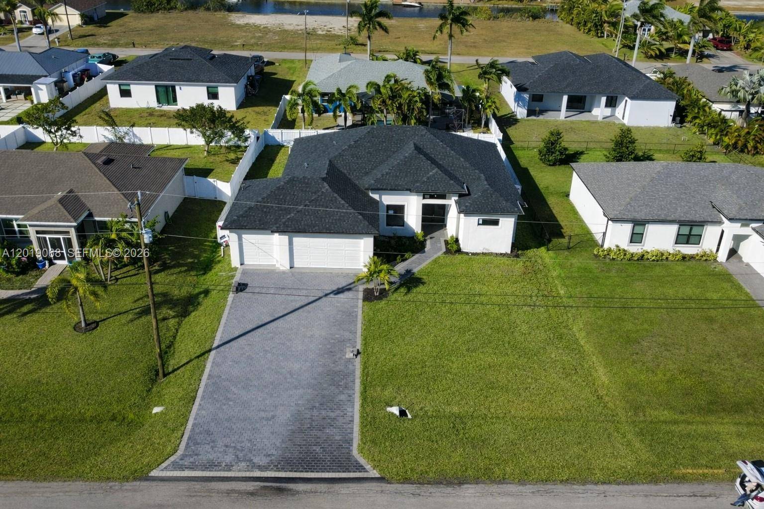 2853 NW 3rd STCape Coral - Single Family-Annual,House condo unit 1 - picture